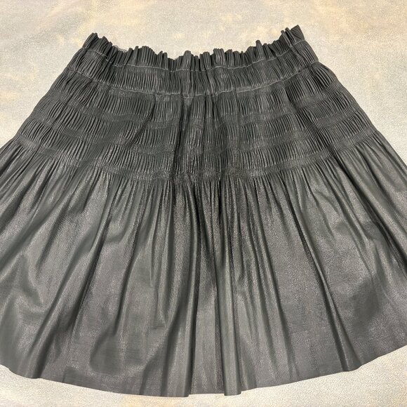 7 for all Mankind Forest Green Faux Leather Mini Skirt M - Picture 2 of 3